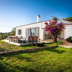  Albergue Wild House